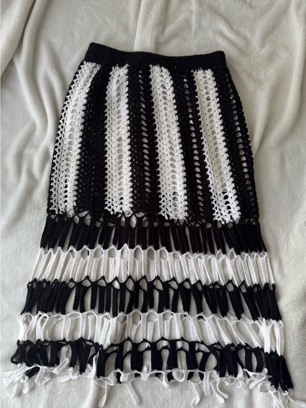 Forever 21 Black and White Crochet Midi Skirt